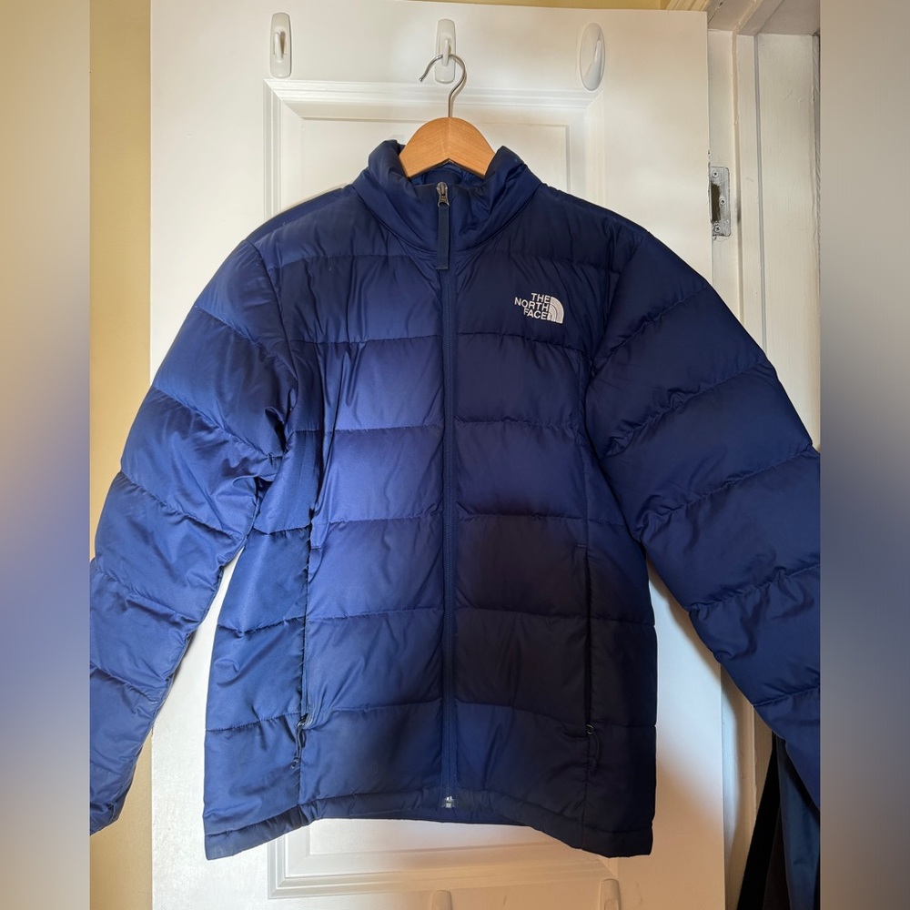 North Face Men’s Navy Puffer Coat - Small